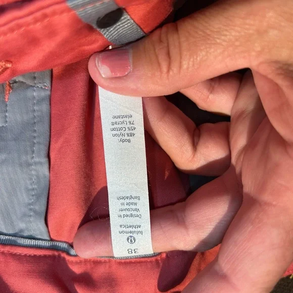 Lululemon Athletica Salmon flat front shorts - Picture 12 of 12